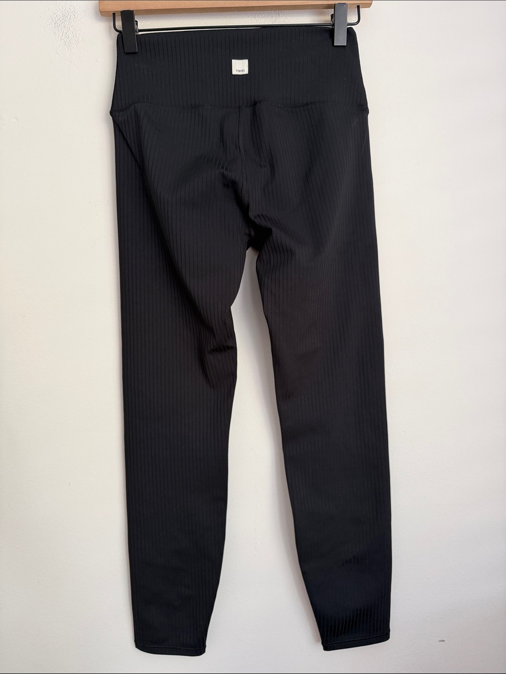 Vuori Inversion Rib Legging Womens S black VW4134 High Rise 7/8 Ribbed Yoga Pant